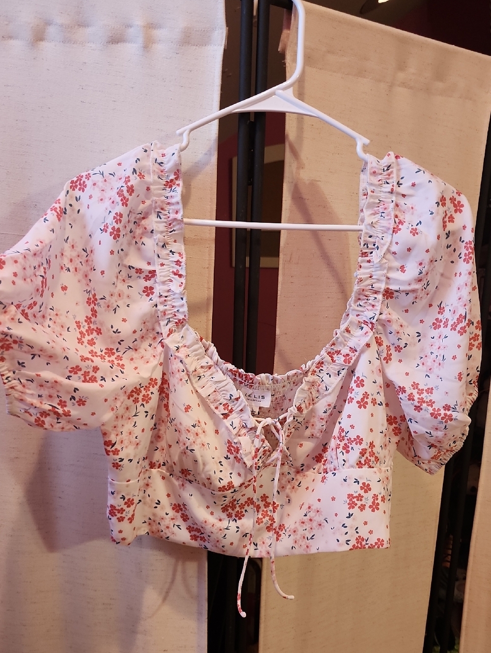 Le Lis White Pink Floral Ruffle Tie-Front Puff Sleeve Top